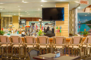  Vacation Hub International | Seagull Hotel Miami Beach Food