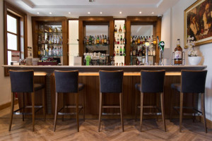  Vacation Hub International | Curium Palace Hotel Food