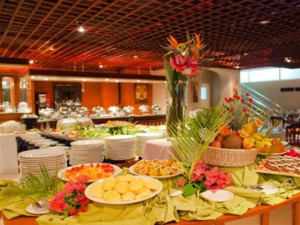 Vacation Hub International | Jalsa Beach Hotel & Spa Food