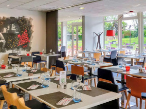  Vacation Hub International | Hotel Novotel Paris Saclay Food