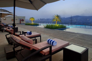  Vacation Hub International | Holiday Inn Mumbai International Airport Food