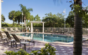  Vacation Hub International | DoubleTree Suites by Hilton Naples Food
