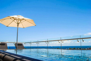  Vacation Hub International | Carlos Bay Luxury Accommodation Food