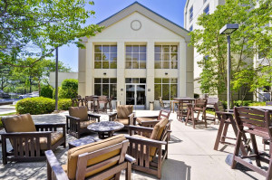 Vacation Hub International | Hampton Inn & Suites Memphis- Shady Grove Food