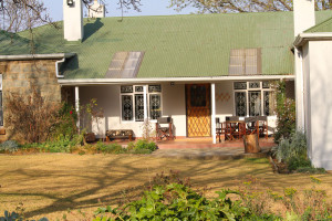  Vacation Hub International | House at Glengariff Food
