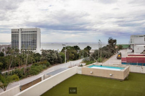  Vacation Hub International | Exclusive 2nd Floor Brookes Hill Apartment Food