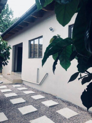  Vacation Hub International | Kali Zoe Guest Suites Food