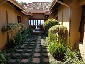  Vacation Hub International | Pecanwood Home Away from Home Food