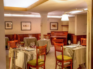  Vacation Hub International | Hotel Oxford Food