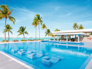  Vacation Hub International | Hotel Riu Atoll Food