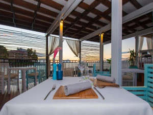  Vacation Hub International | Fisherman's Cove Resort Food