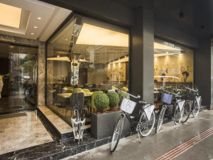  Vacation Hub International | Zeniva Hotel Food