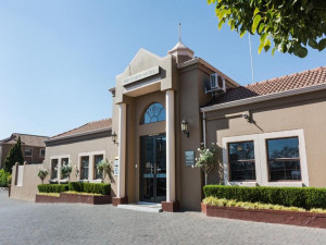  Vacation Hub International | Mercure Hotel Bedfordview Food