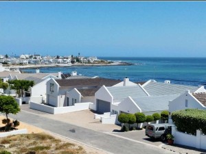  Vacation Hub International | Crystal Sea House Food