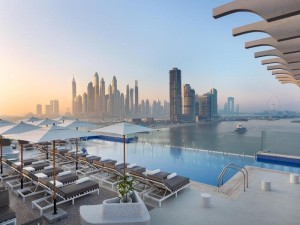  Vacation Hub International | voco Dubai The Palm, an IHG Hotel Food