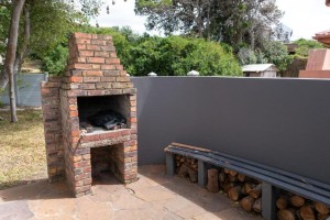  Vacation Hub International | The Jbaynian Guesthouse Food