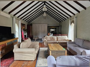  Vacation Hub International | Castle Home Food