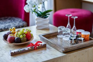  Vacation Hub International | Jade Manotel Food