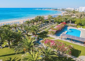  Vacation Hub International | Alion Beach Hotel Food