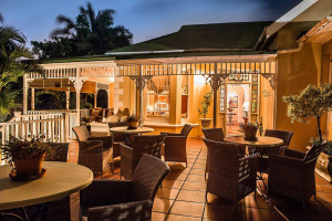  Vacation Hub International | Goble Palms Guest House Lobby