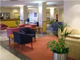  Vacation Hub International | Comfort Inn & Suites Goodearth Perth Lobby