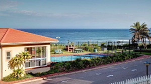  Vacation Hub International | La Mer Stunning Beachfront Apartment Lobby