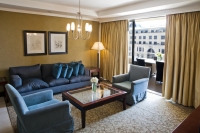  Vacation Hub International | Raphael Penthouse Suites Lobby