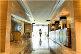  Vacation Hub International | Dubai Marriott Harbour Hotel & Suites Lobby