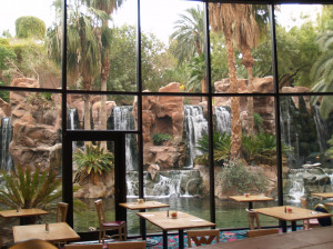  Vacation Hub International | Flamingo Las Vegas Lobby