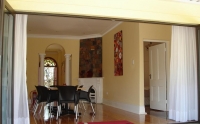  Vacation Hub International | The Crescent Guesthouse Lobby
