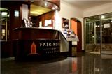  Vacation Hub International | Fair Hotel an der Messe Lobby