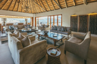  Vacation Hub International | Lions Valley Lodge Lobby