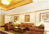  Vacation Hub International | Comfort Inn & Suites Washington Dulles International Airpor Lobby