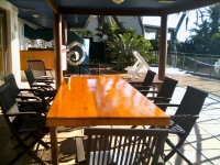  Vacation Hub International | Wailana Beach Lodge Lobby
