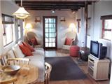  Vacation Hub International | Lake Views Cottage Lobby