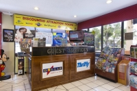  Vacation Hub International | Orlando Continental Plaza Hotel Lobby