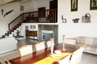  Vacation Hub International | Catembe Gallery Hotel Lobby
