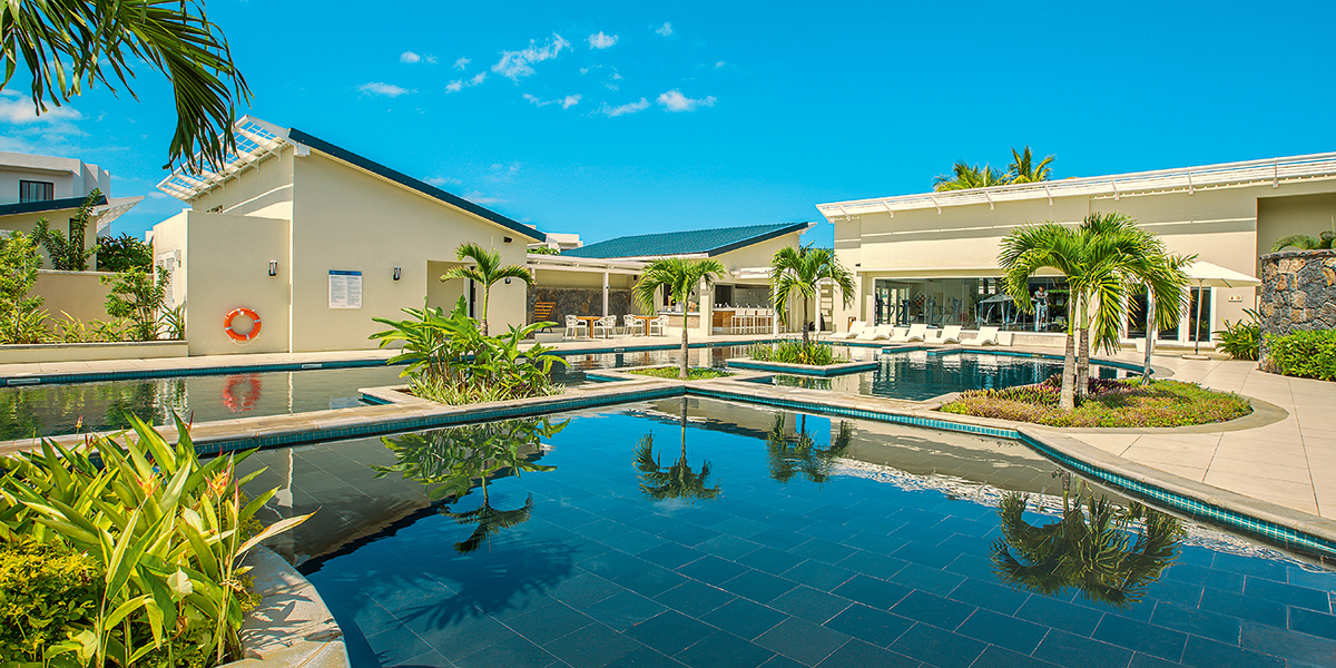  Vacation Hub International | Radisson Blu Azuri Resort and Spa Lobby
