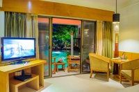  Vacation Hub International | Seaview Patong Hotel and Resort Lobby