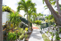  Vacation Hub International | Bayview Suites Paradise Island Bahamas Lobby