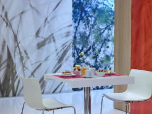  Vacation Hub International | Hotel Fresh Lobby