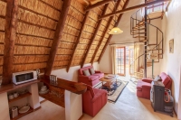  Vacation Hub International | Penwarn Country Lodge Lobby