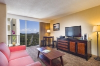  Vacation Hub International | Aston Waikiki Beach Lobby