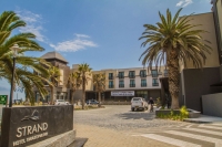  Vacation Hub International | Strand Hotel Swakopmund Lobby