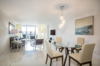  Vacation Hub International | Doubletree Grand Hotel Biscayne Bay Lobby