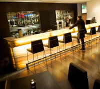  Vacation Hub International | Wyndham Garden Dresden Lobby