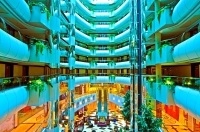  Vacation Hub International | Emirates Concorde Hotel & Suites Lobby