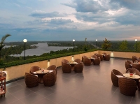  Vacation Hub International | Crowne Plaza Kochi Lobby