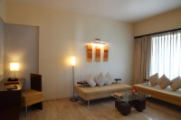  Vacation Hub International | The Mirador Lobby