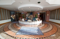  Vacation Hub International | Suites Hotel Knowsley Lobby
